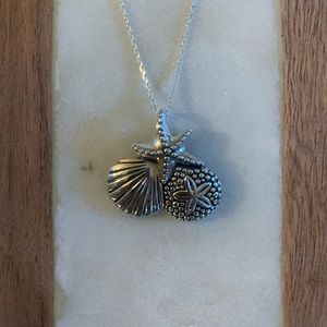 Solid Sterling Silver Ocean Starfish Clam and Sand Dollar Necklace 925 Silver